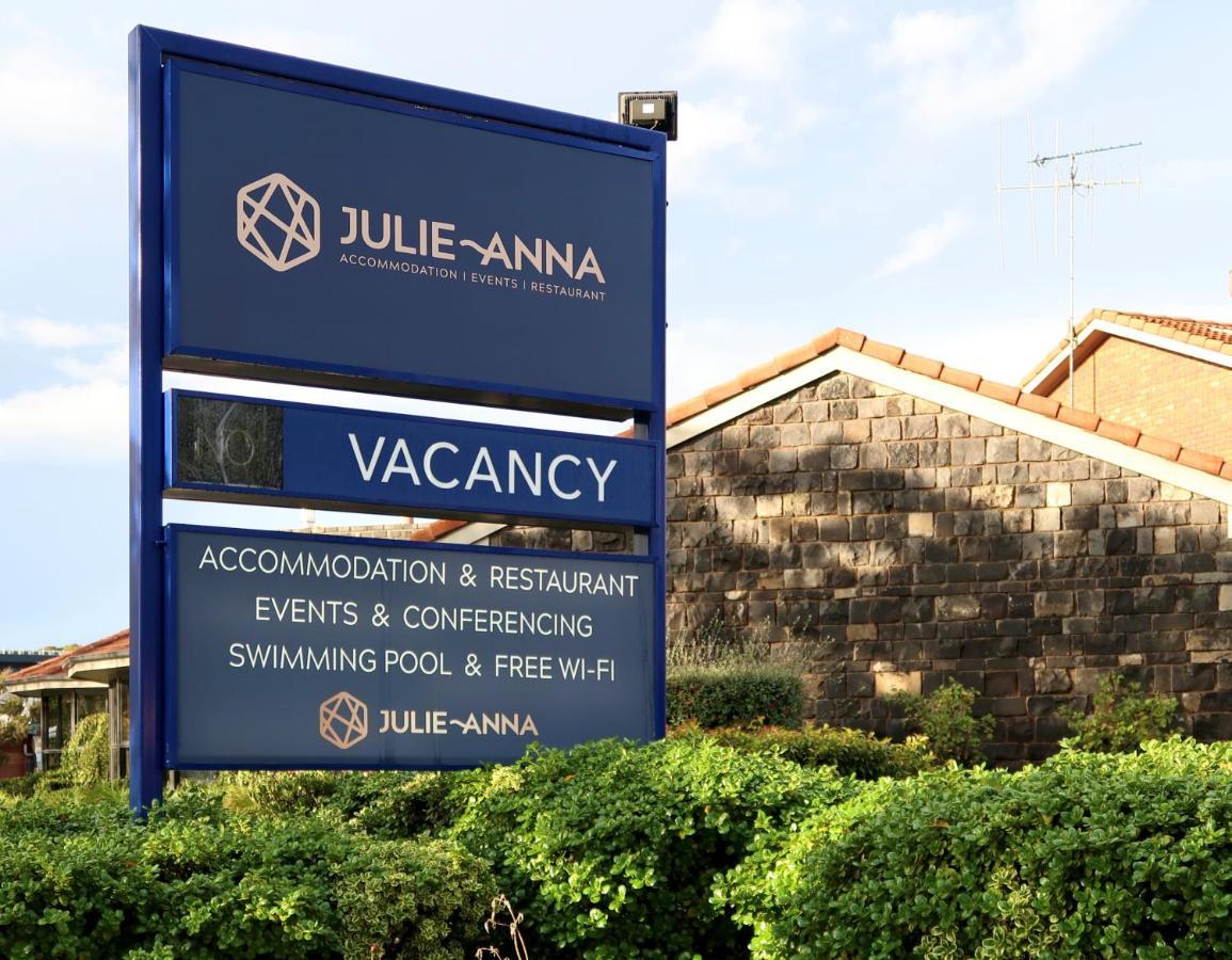 Julie-Anna, Bendigo Motel ภายนอก รูปภาพ